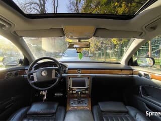 Volkswagen Phaeton 3.0TDI CEXA 240KM GP2 2009r